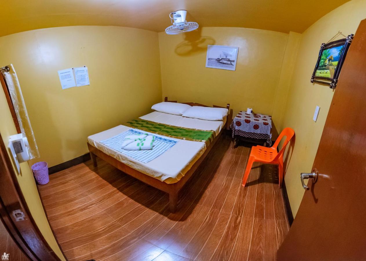 Apo Pension House Coron Esterno foto