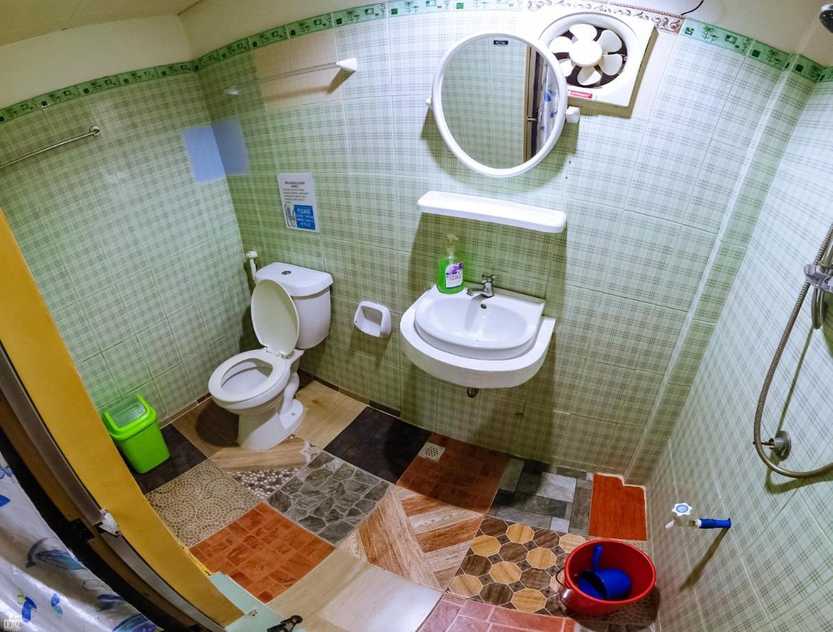 Apo Pension House Coron Esterno foto
