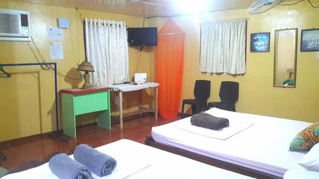 Apo Pension House Coron Esterno foto